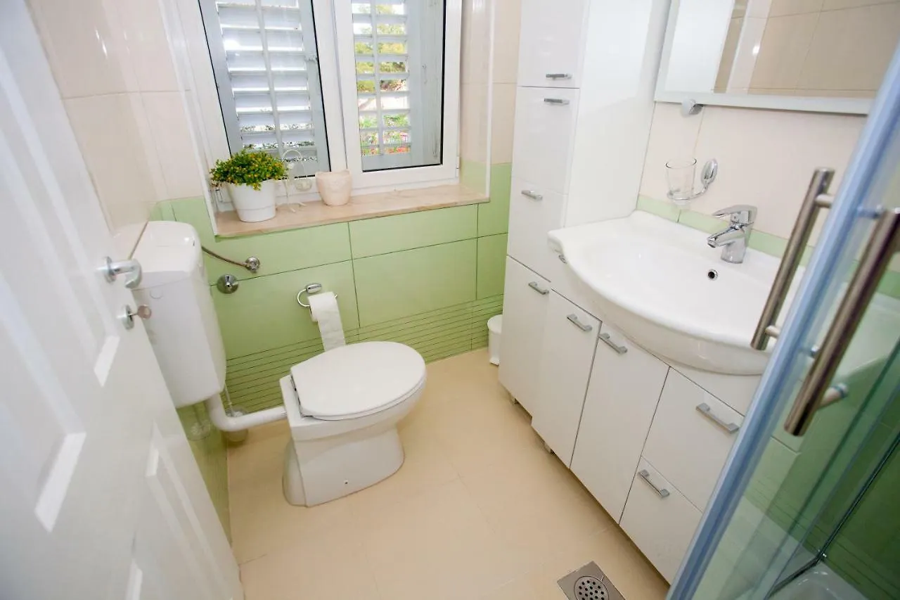 Studios Ani Split Appartement