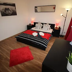 https://studio-benediktska.praguehotelsweb.com